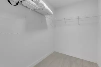 77 SE 5th St #2006, Miami, FL 33131 - Photo 7