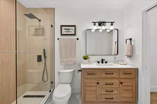 205 NE 123rd St, North Miami, FL 33161 - Photo 27