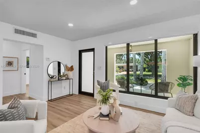 205 NE 123rd St, North Miami, FL 33161 - Photo 5