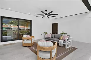 205 NE 123rd St, North Miami, FL 33161 - Photo 37