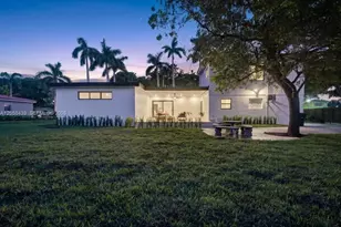 205 NE 123rd St, North Miami, FL 33161 - Photo 51