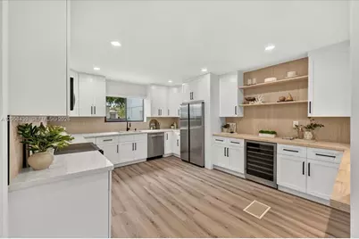 205 NE 123rd St, North Miami, FL 33161 - Photo 11