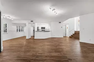 9005 W Sunrise Blvd, Plantation, FL 33322 - Photo 11
