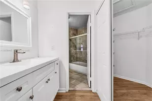 9005 W Sunrise Blvd, Plantation, FL 33322 - Photo 19