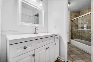 9005 W Sunrise Blvd, Plantation, FL 33322 - Photo 17