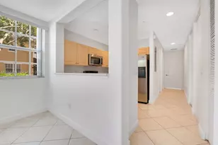 480 SW 147th Ave, Pembroke Pines, FL 33027 - Photo 11