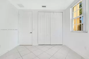 480 SW 147th Ave, Pembroke Pines, FL 33027 - Photo 21