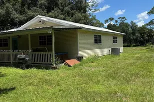 1451 Polywog Dr, Other City - In The State Of Florida, FL 33935 - Photo 3