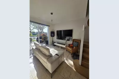 7950 NW 108th Pl, Doral, FL 33178 - Photo 23