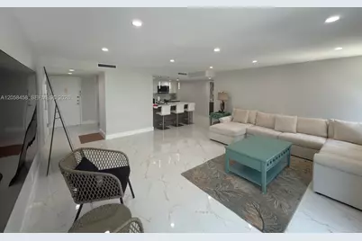 1800 Collins Ave #3H, Miami Beach, FL 33139 - Photo 7
