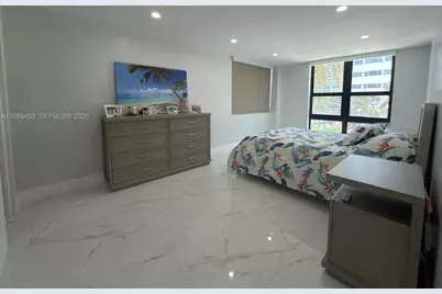 1800 Collins Ave #3H, Miami Beach, FL 33139 - Photo 15