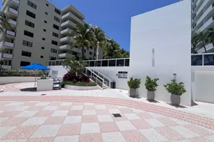 100 Lincoln Rd, Miami Beach, FL 33139 - Photo 43