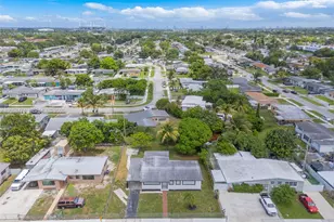 19425 NW 39th Ave, Miami Gardens, FL 33055 - Photo 11