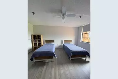 671 NE 195th St #404E, Miami, FL 33179 - Photo 5