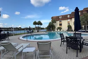 671 NE 195th St, Miami, FL 33179 - Photo 17