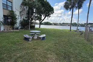 671 NE 195th St, Miami, FL 33179 - Photo 17