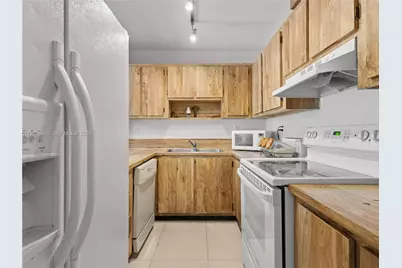[Address not provided], Miami, FL 33176 - Photo 7