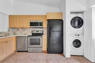 7851 NW 6th St #205B, Pembroke Pines, FL 33024 - Photo 11