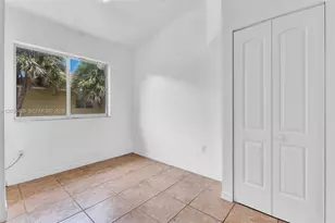 7851 NW 6th St, Pembroke Pines, FL 33024 - Photo 19