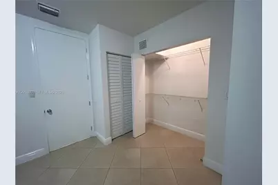 1034 Lenox Ave #8, Miami Beach, FL 33139 - Photo 9