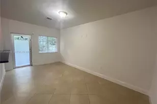 1034 Lenox Ave., Miami Beach, FL 33139 - Photo 5