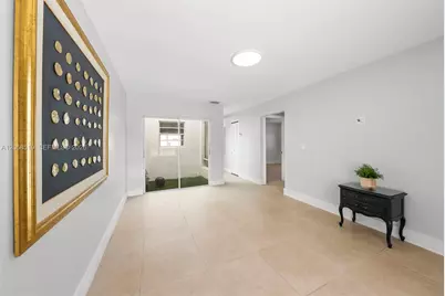 31 NW 108th Ct, Miami, FL 33172 - Photo 3