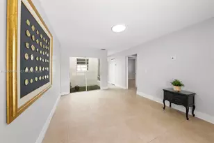 31 NW 108th Ct, Miami, FL 33172 - Photo 3