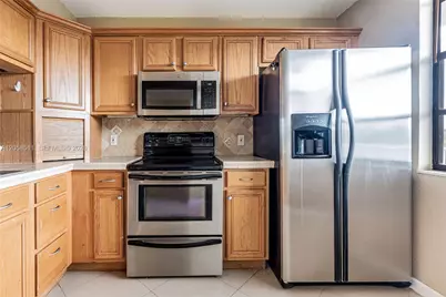 1705 Whitehall Dr #401, Davie, FL 33324 - Photo 13