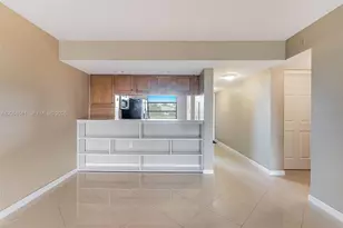 1705 Whitehall Dr, Davie, FL 33324 - Photo 15