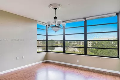 1705 Whitehall Dr #401, Davie, FL 33324 - Photo 9