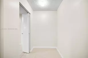 18965 NW 62nd Ave, Hialeah, FL 33015 - Photo 29