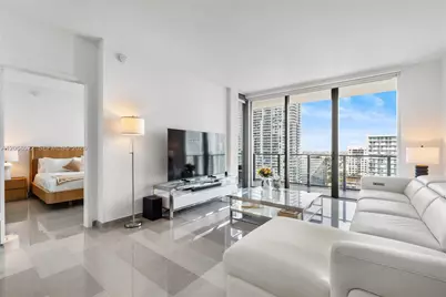 68 SE 6th St #2306, Miami, FL 33131 - Photo 9