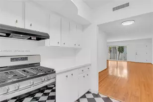 1101 98th St, Bay Harbor Islands, FL 33154 - Photo 19