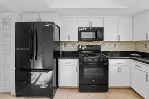 11459 SW 110th Ln, Miami, FL 33176 - Photo 7