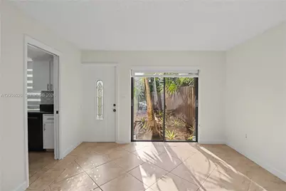11459 SW 110th Ln, Miami, FL 33176 - Photo 5