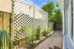 2301 Tequesta Ln, Miami, FL 33133 - Photo 31