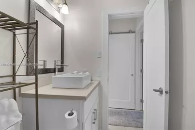 2701 Middle River Dr #3, Fort Lauderdale, FL 33306 - Photo 11