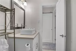 2701 Middle River Dr, Fort Lauderdale, FL 33306 - Photo 11