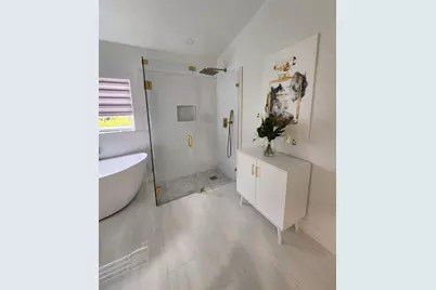 19640 NW 87th Pl #19640, Hialeah, FL 33018 - Photo 17