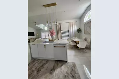 19640 NW 87th Pl #19640, Hialeah, FL 33018 - Photo 11