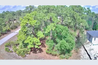 901 E 17th St, Lehigh Acres, FL 33972 - Photo 3