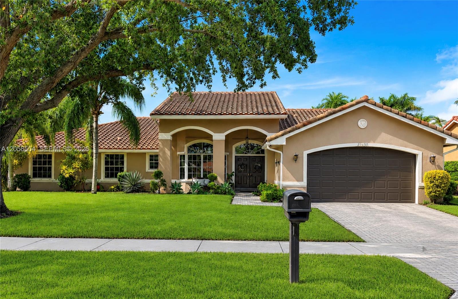 19450 NW 7th St - 19450 NW 7th St, Pembroke Pines, FL 33029 Luxury Property | Jose Angel Pina
