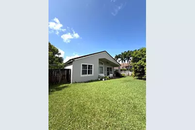 13237 NW 15th Ct, Pembroke Pines, FL 33028 - Photo 21