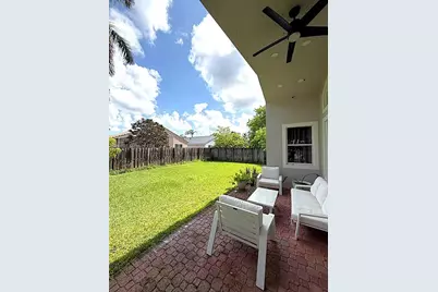 13237 NW 15th Ct, Pembroke Pines, FL 33028 - Photo 21