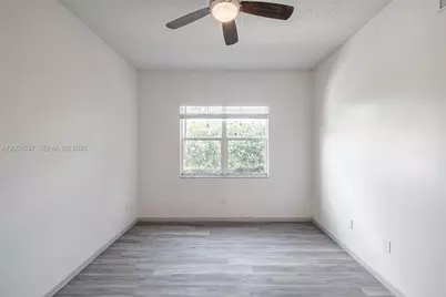 [Address not provided], West Palm Beach, FL 33417 - Photo 7