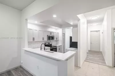 [Address not provided], West Palm Beach, FL 33417 - Photo 9