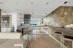 1331 Brickell Bay Dr, Miami, FL 33131 - Photo 7