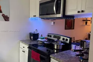 270 NW 71st Ave, Miami, FL 33126 - Photo 5