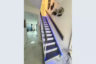 270 NW 71st Ave #4, Miami, FL 33126 - Photo 3