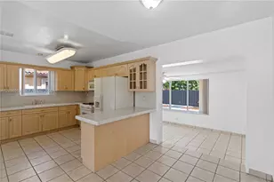 661 W 50th Pl, Hialeah, FL 33012 - Photo 3